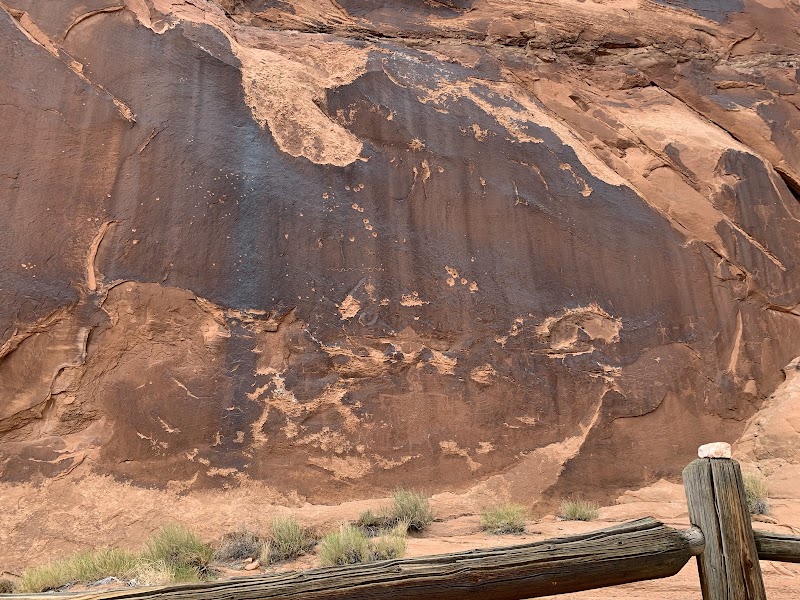 Golf Course Rock Art (Moab)
