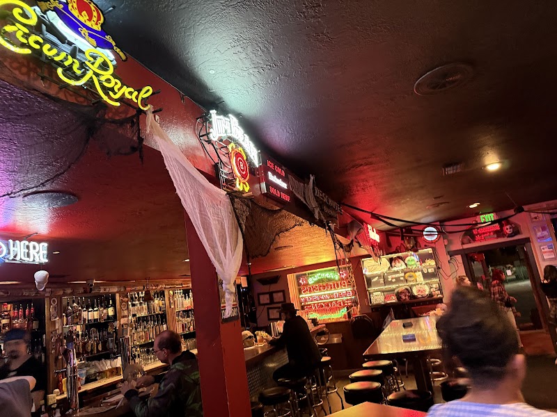 Lucky 13 Bar & Grill